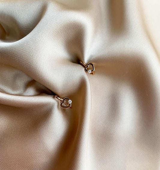 Rose gold earrings with zircon