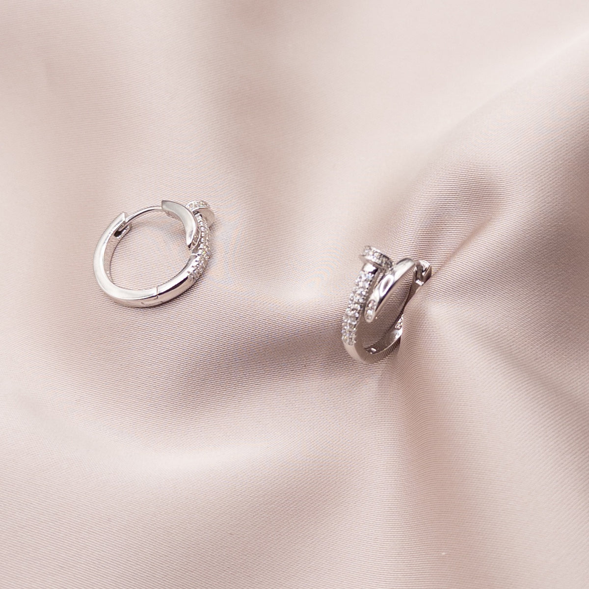 Silver set with zircon
