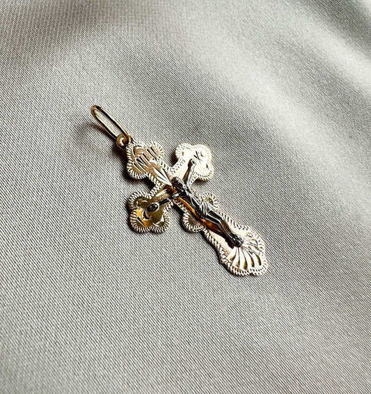 Крестик из розового золота