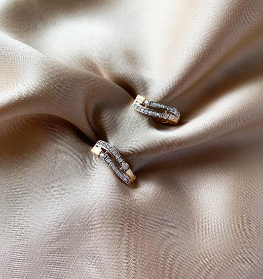 Rose gold earrings with zircon