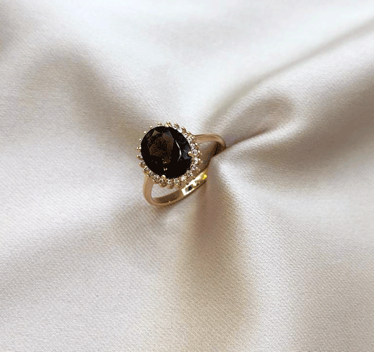 Rose gold ring with zircon