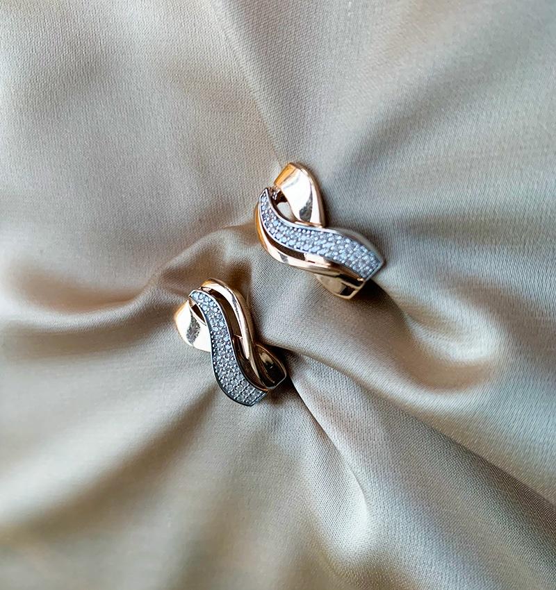 Rose gold earrings with zircon