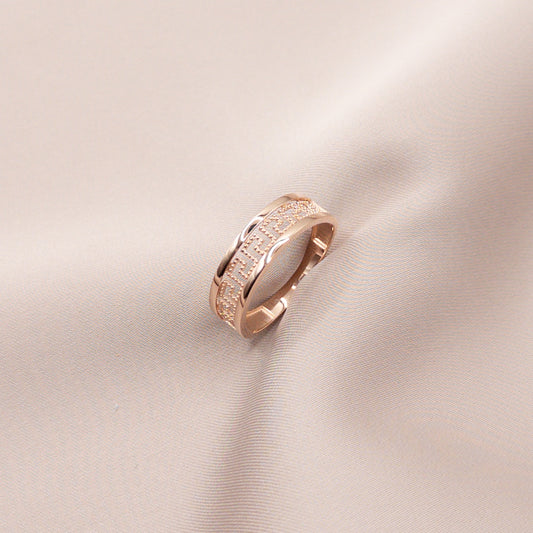 Rose gold ring