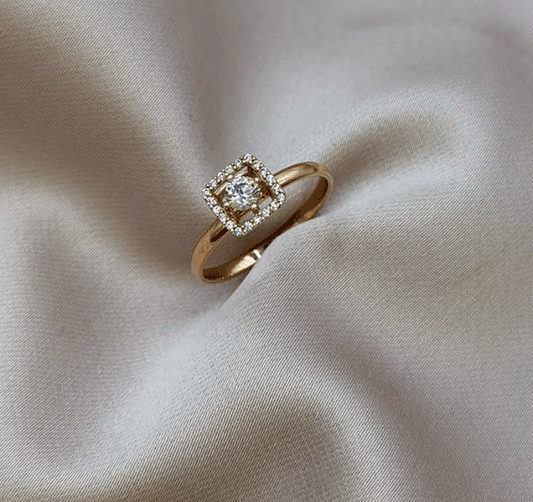 Помолвочное кольцо из розового золота