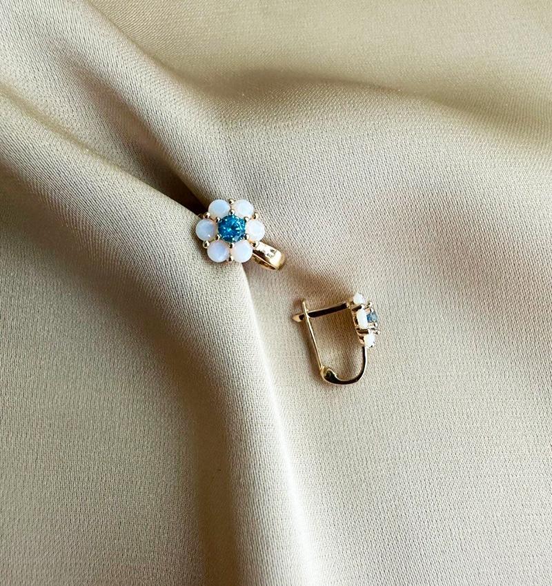 Rose gold earrings with zircon and opal