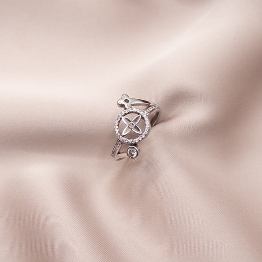 Sterling silver ring with a cubic zirconia stone