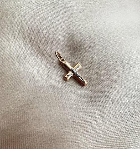Крестик из розового золота