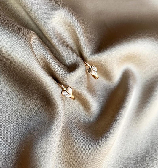 Rose gold earrings with zircon