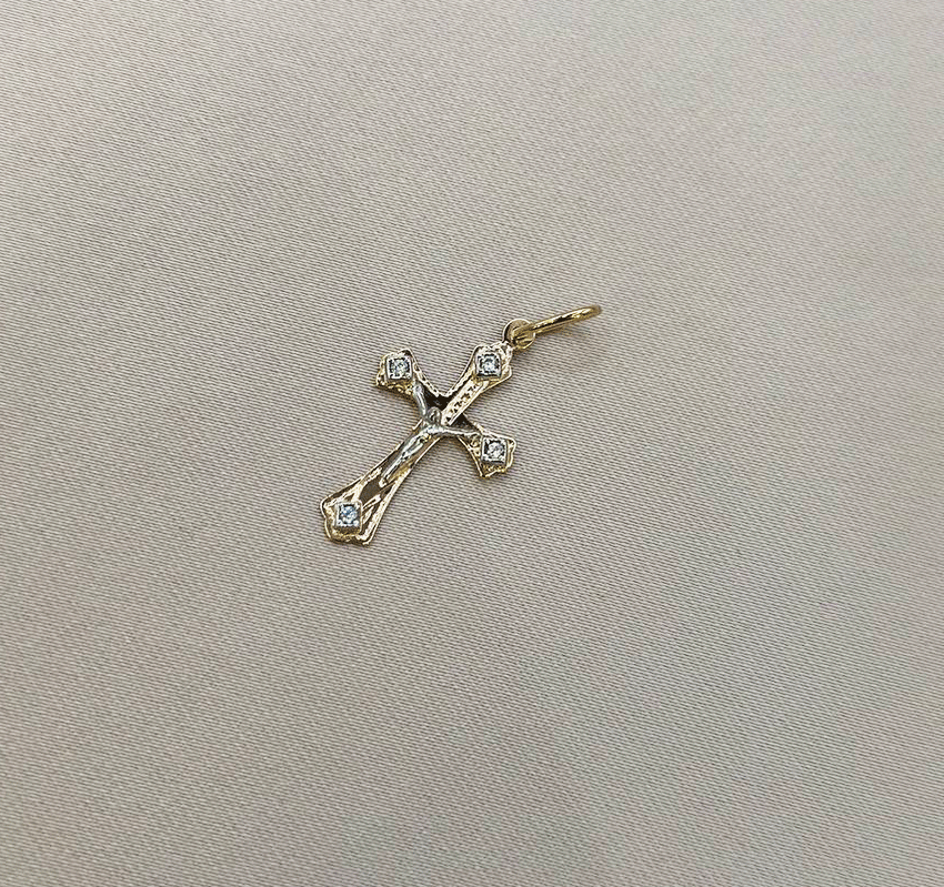 Крестик из розового золота