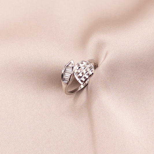 Silver ring with zircon