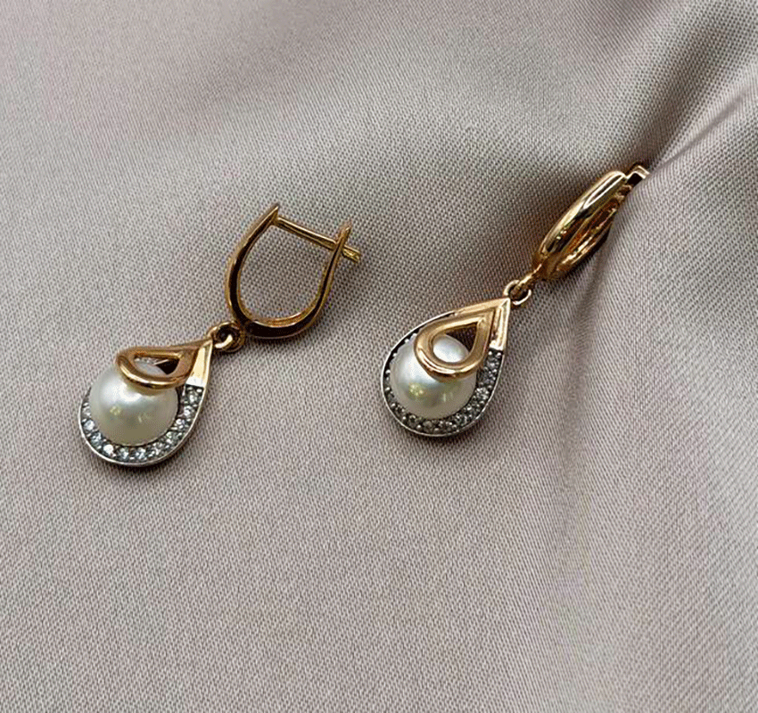 Серьги из розового золота с жемчугом