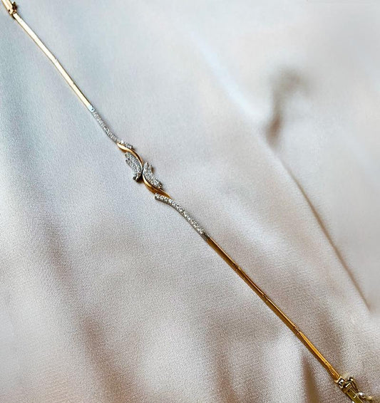 Rose gold bracelet with zircon