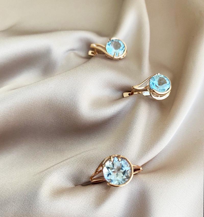 Rose gold set with zircon and topaz