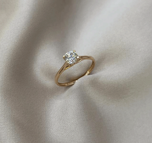 Помолвочное кольцо из розового золота