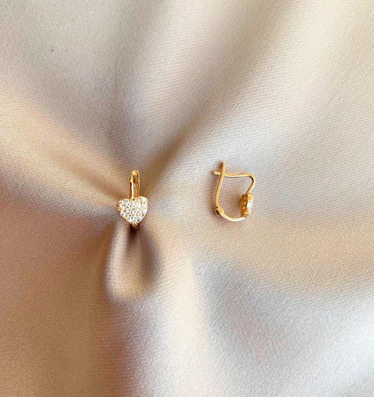Rose gold earrings with zircon