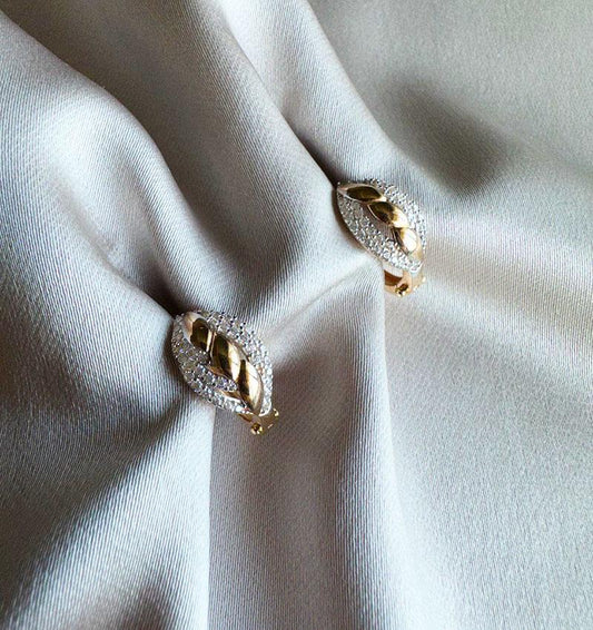 Rose gold earrings with zircon