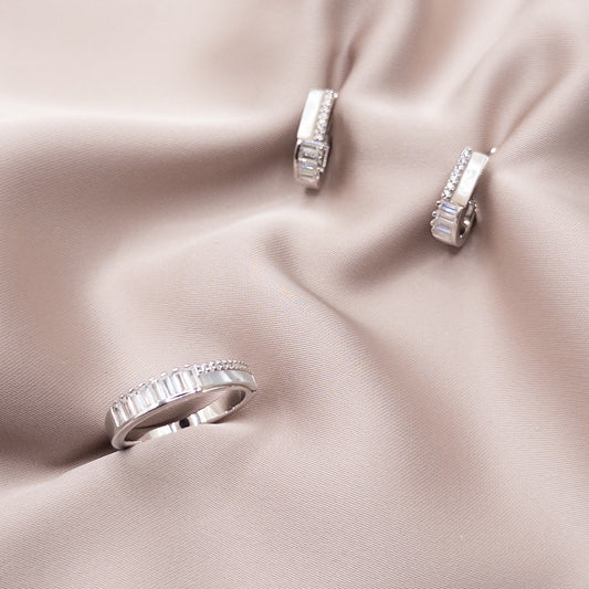 Mother-of-pearl silver set