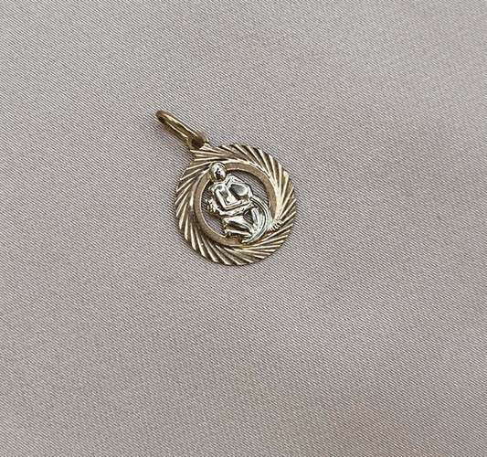 Pandantiv din aur roz