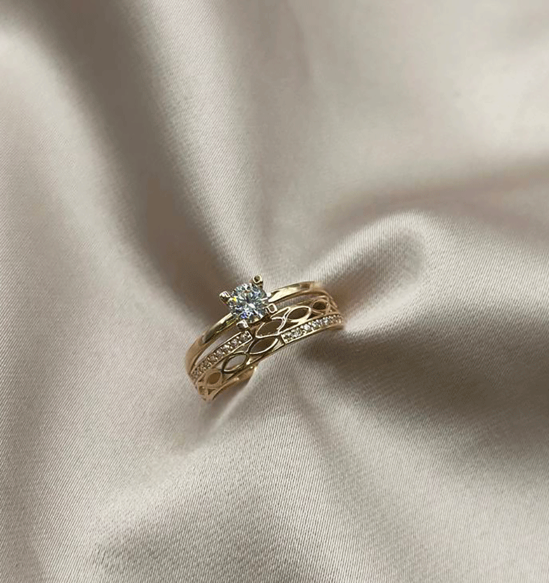 Помолвочное кольцо из розового золота