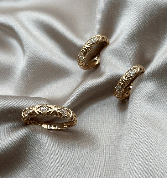 Rose gold set with zircon