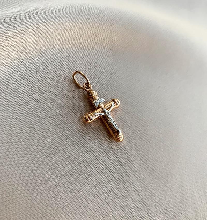 Крестик из розового золота
