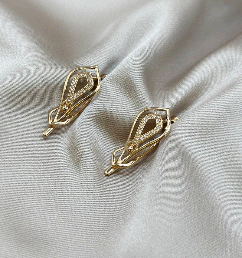 Серьги из розового золота