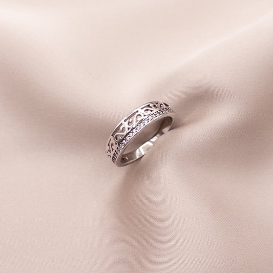 Silver ring with cubic zirconia