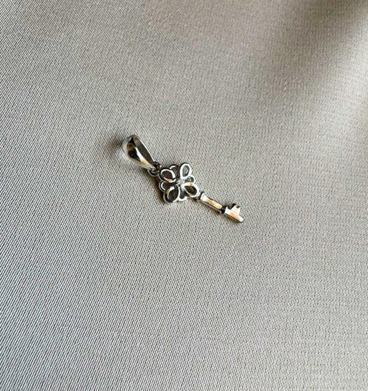 Подвеска из розового золота