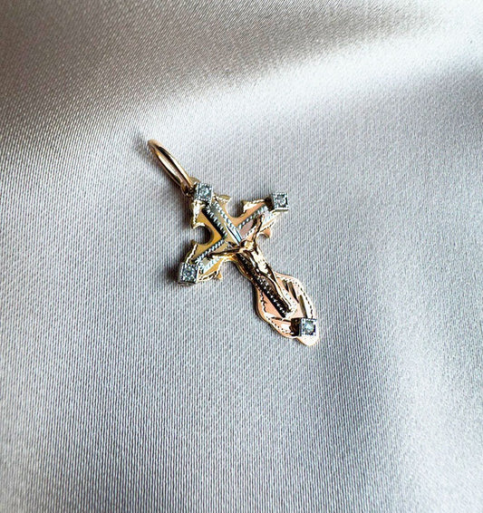 Крестик из розового золота