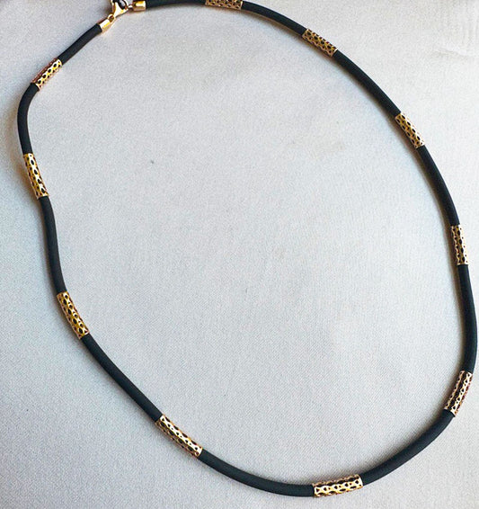 Colier din aur roz cu cauciuc și piele