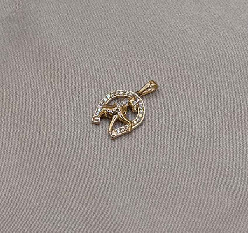 Подвеска из розового золота