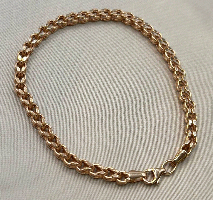 Браслет из розового золота