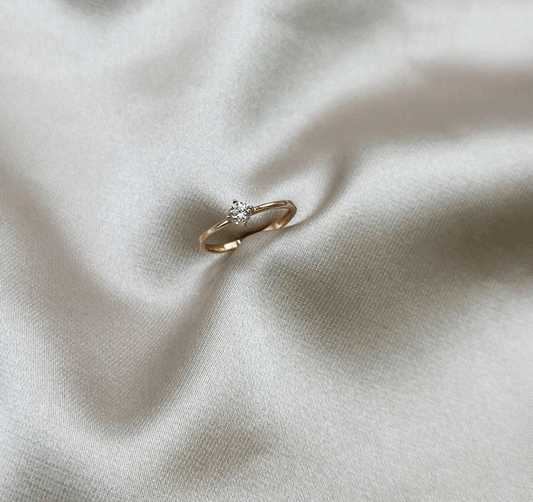 Помолвочное кольцо из розового золота