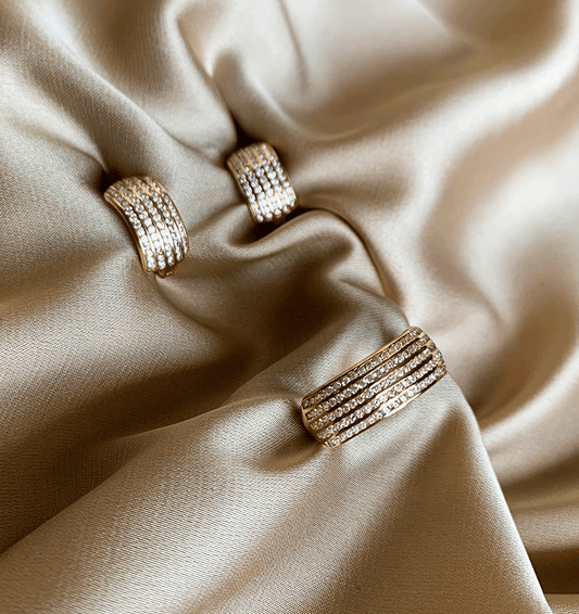 Rose gold set with zircon