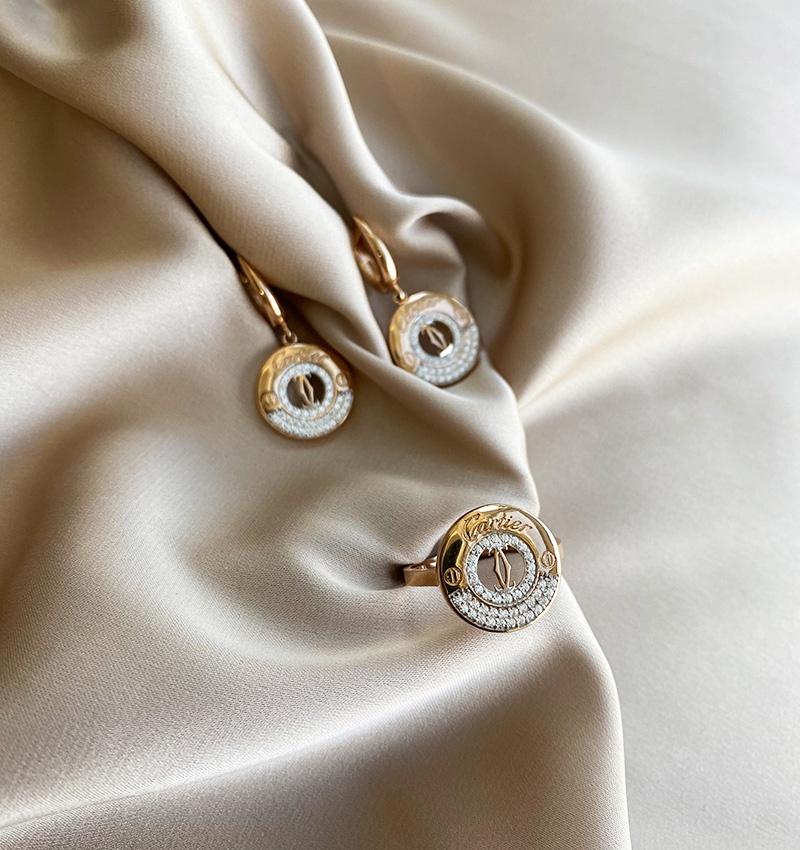 Rose gold set with zircon