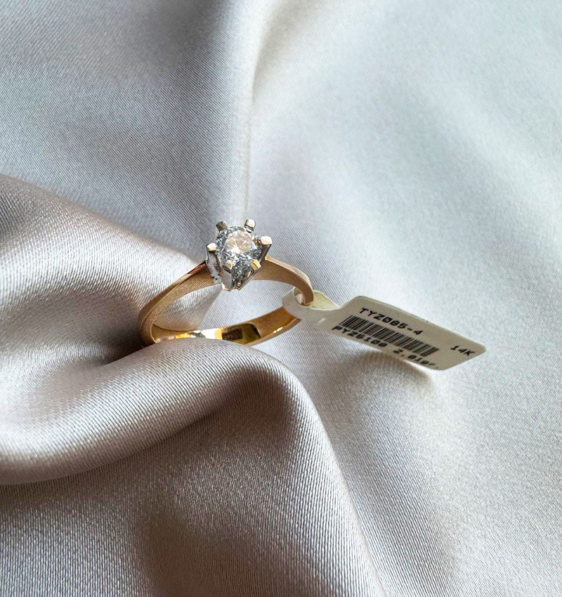 Inel din aur roz cu diamant de 0,3ct