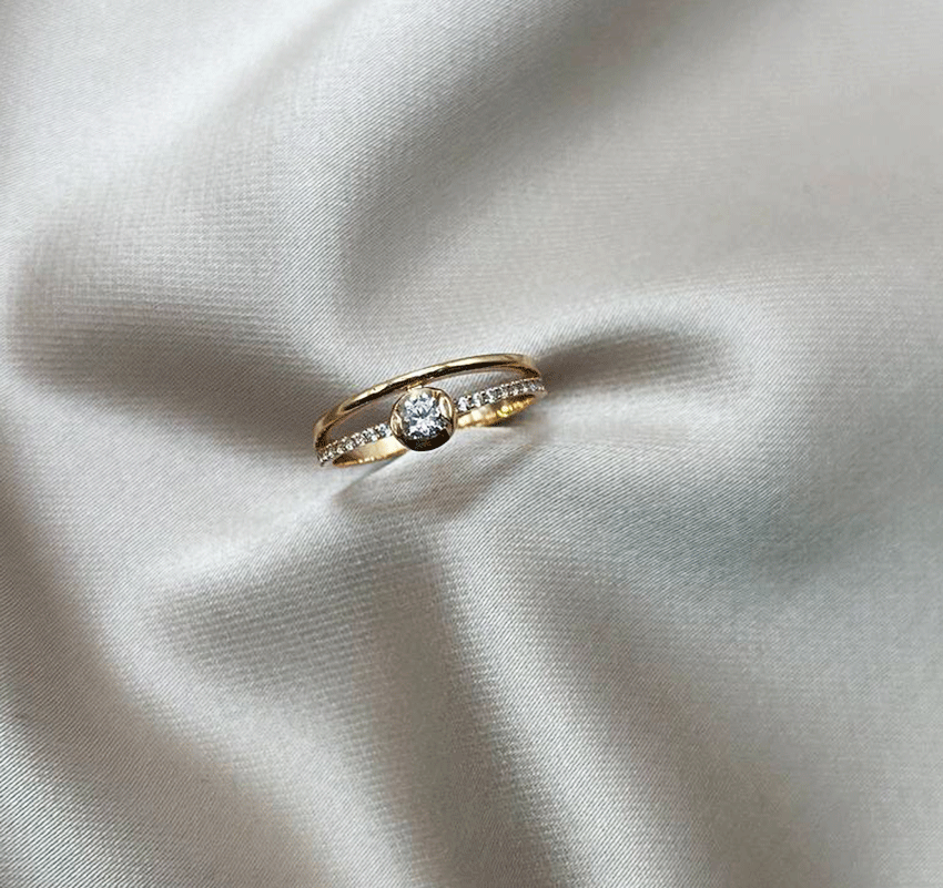 Помолвочное кольцо из розового золота