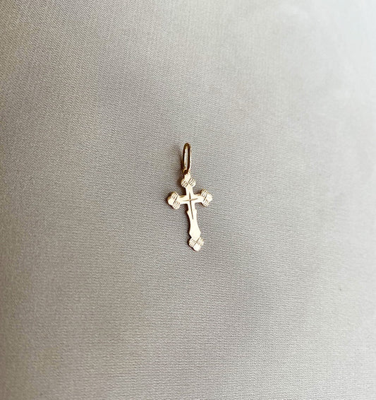Cruce din aur roz