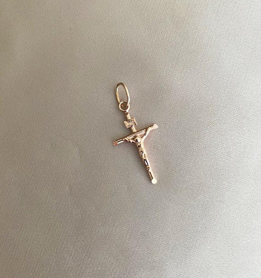Cruce din aur roz