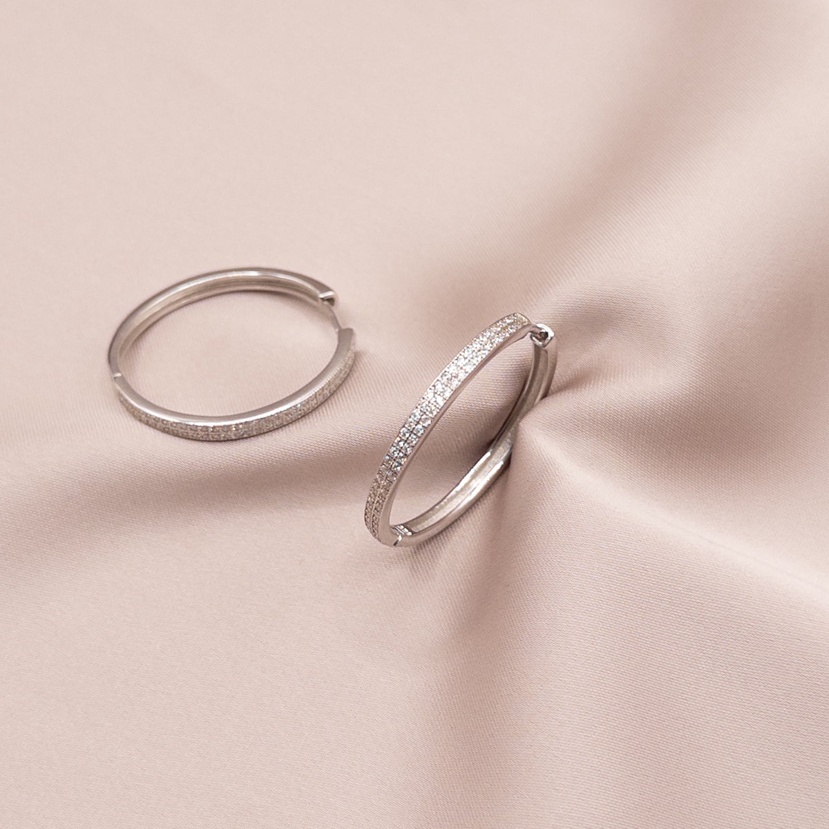 Серьги из серебра с цирконом