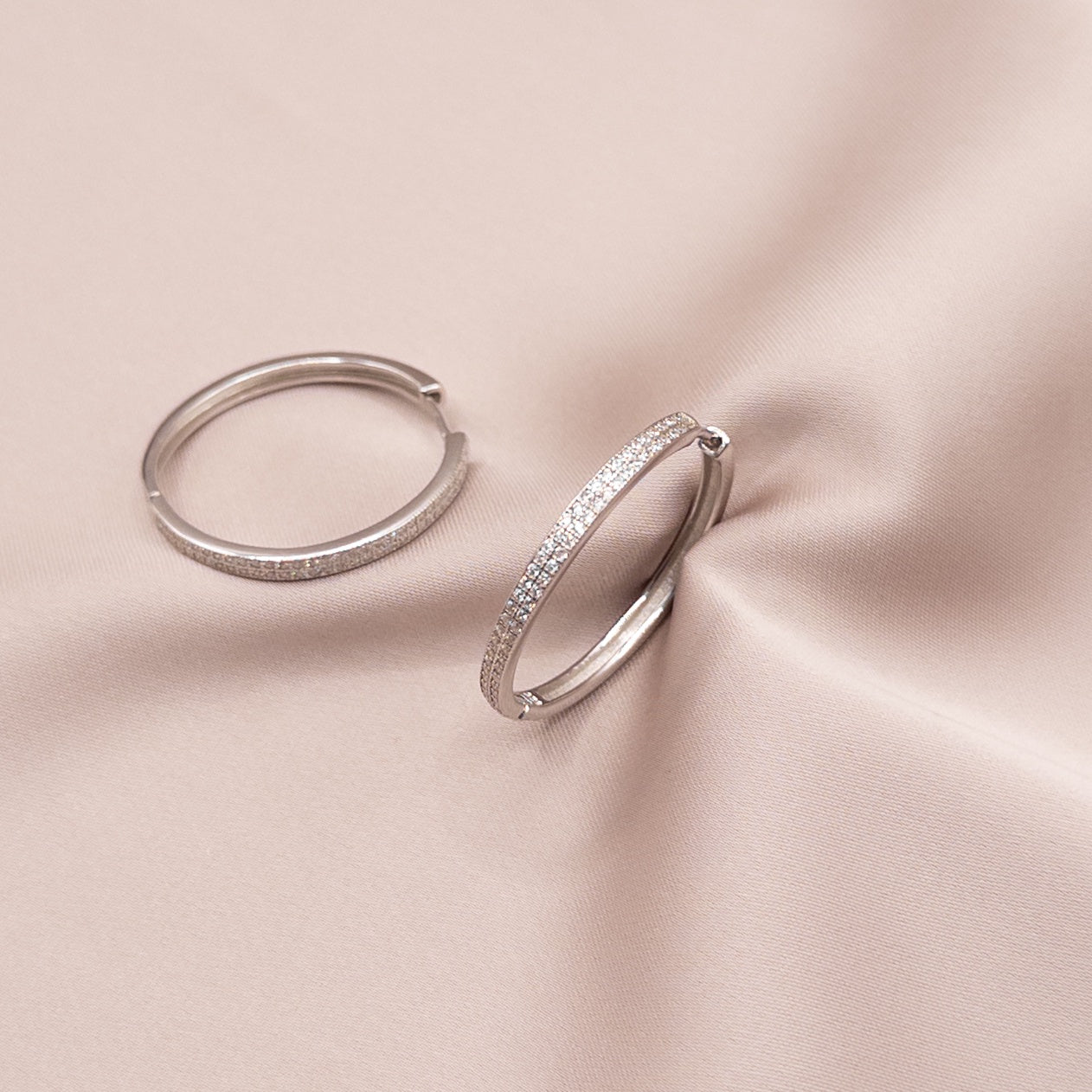 Серьги из серебра с цирконом