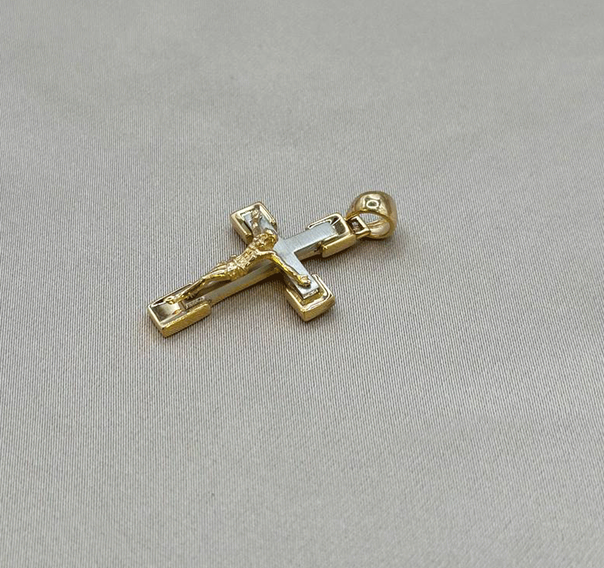 Крестик из розового золота