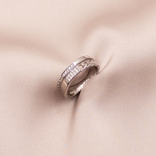 Silver ring with cubic zirconia