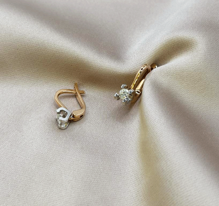 Серьги из розового золота с бриллиантом 0.33ct