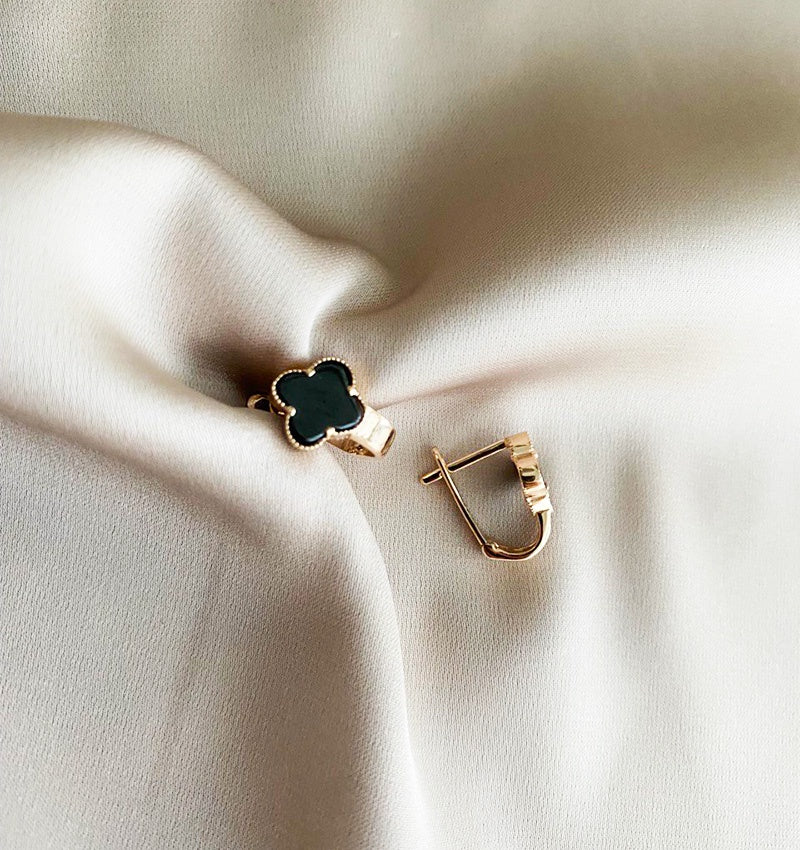 Cercei din aur roz cu onix