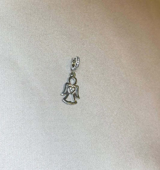 Шарм из серебра с цирконом