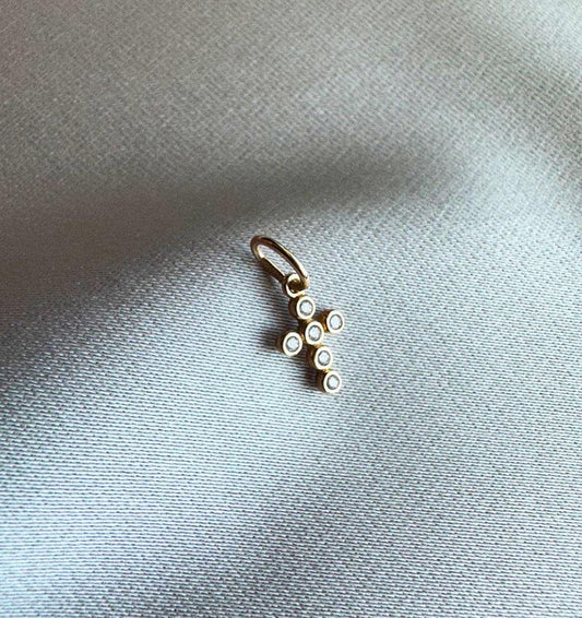 Cruce din aur roz cu zirconiu