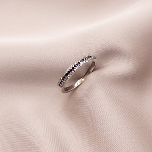 Sterling silver ring with a cubic zirconia stone