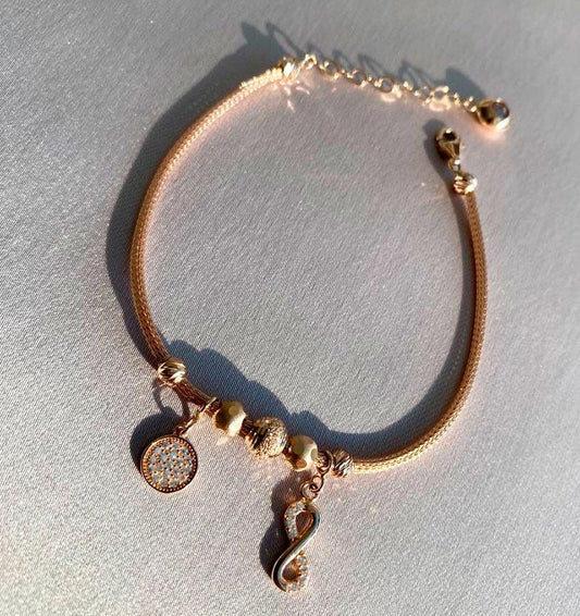 Rose gold bracelet with zircon