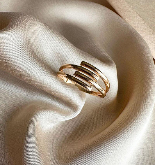 Rose gold ring
